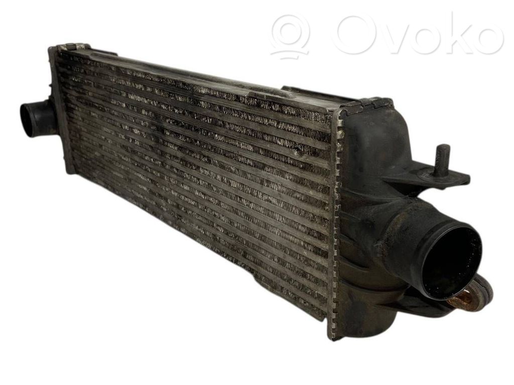 Starpdzesētāja radiators