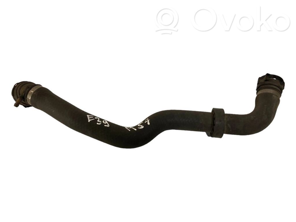 Caurulīte (-es) / šļūtene (-es)