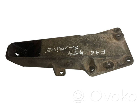 Engine mounting bracket