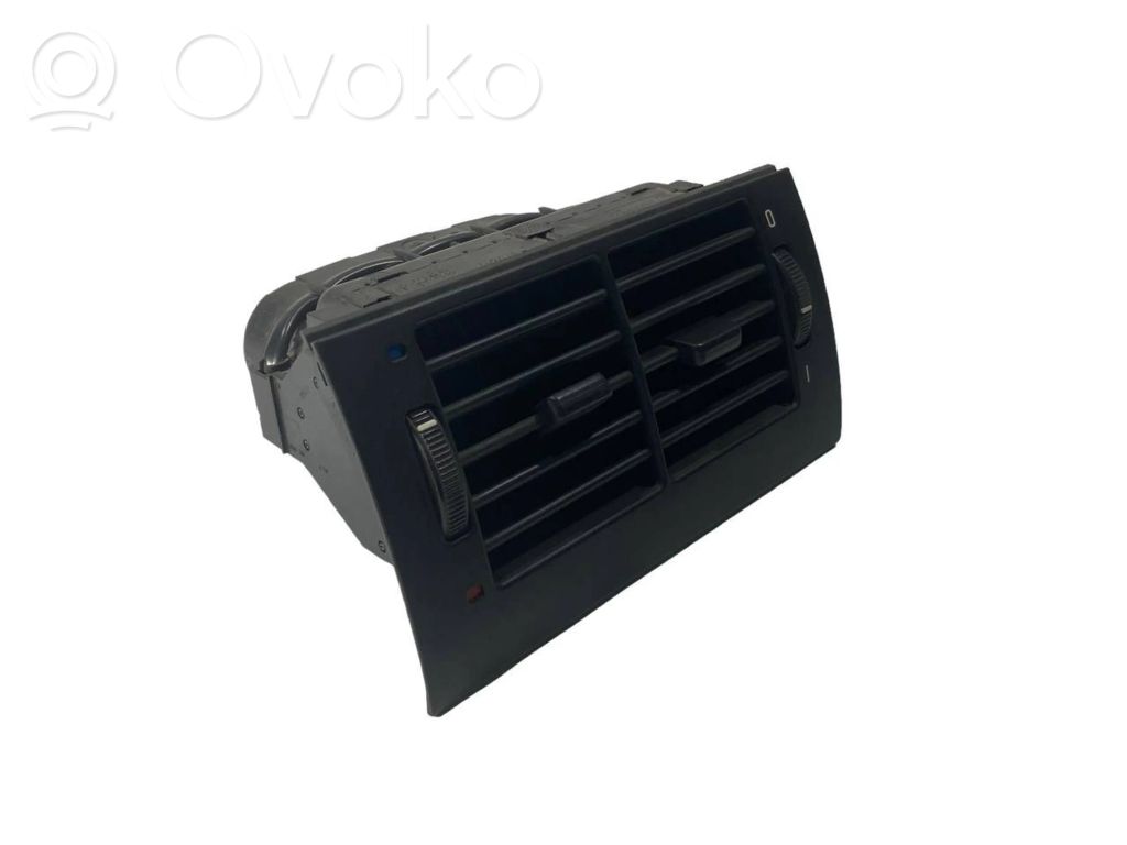 Задняя воздухо-вентиляционная решетка