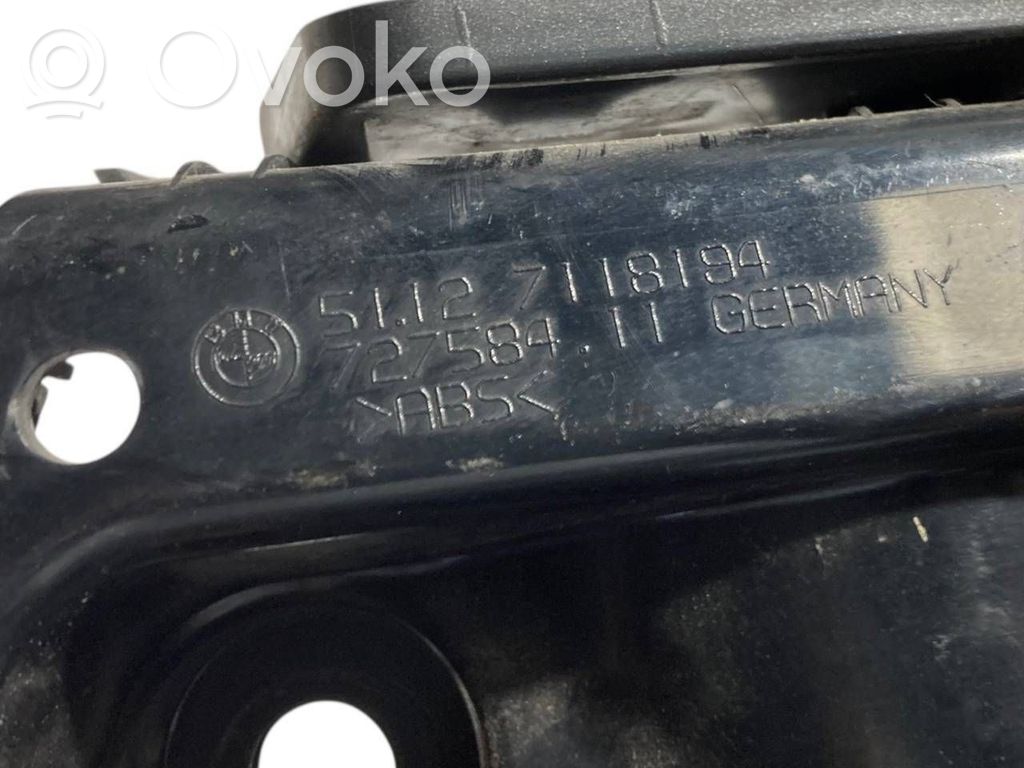 Aizmugurējā bufera montāžas kronšteins