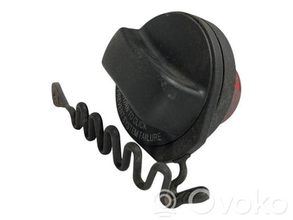 Aizskrūvējams degvielas tvertnes vāciņš