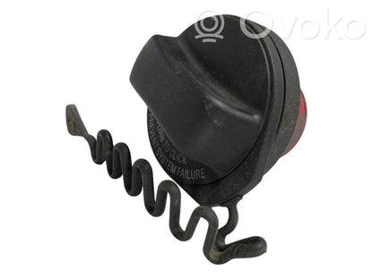 Aizskrūvējams degvielas tvertnes vāciņš