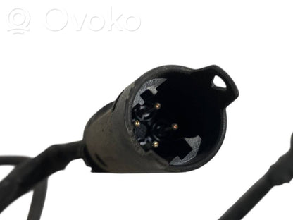 Dzinēja vadu instalācija