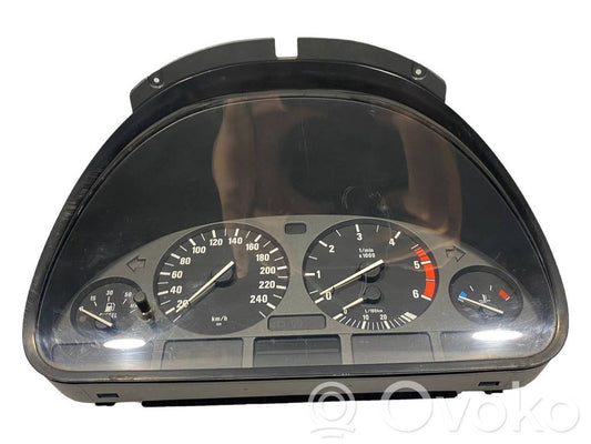 Spidometrs (instrumentu panelī)