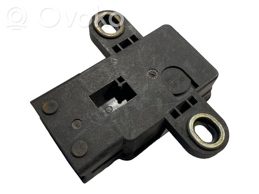 ESP (elektroniskās stabilitātes programmas) sensors (paātrinājuma sensors)