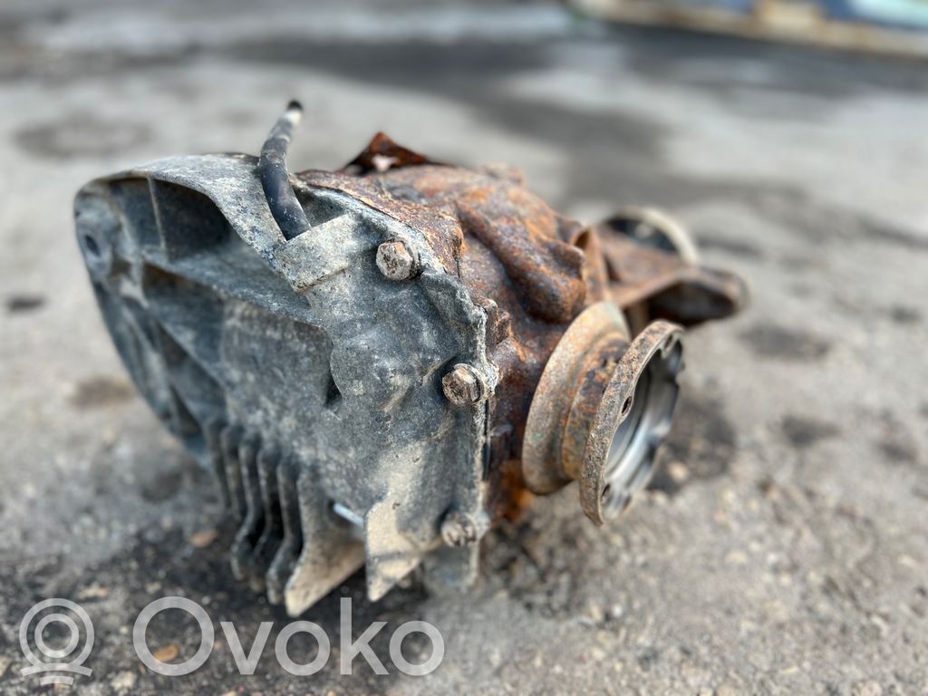 Aizmugurējais reduktors