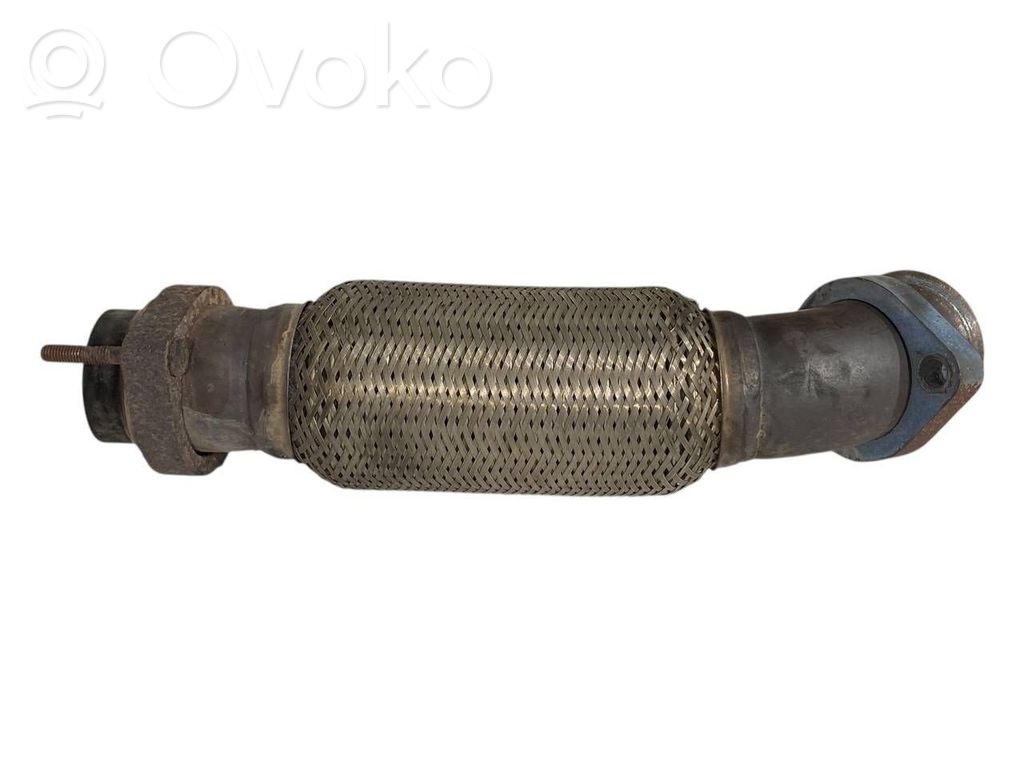 Izpūtēja savienojums