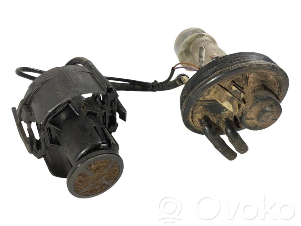 Fuel pump (in the fuel tank)