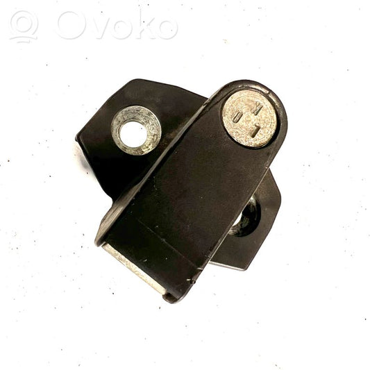 Петля для блокировки спереди