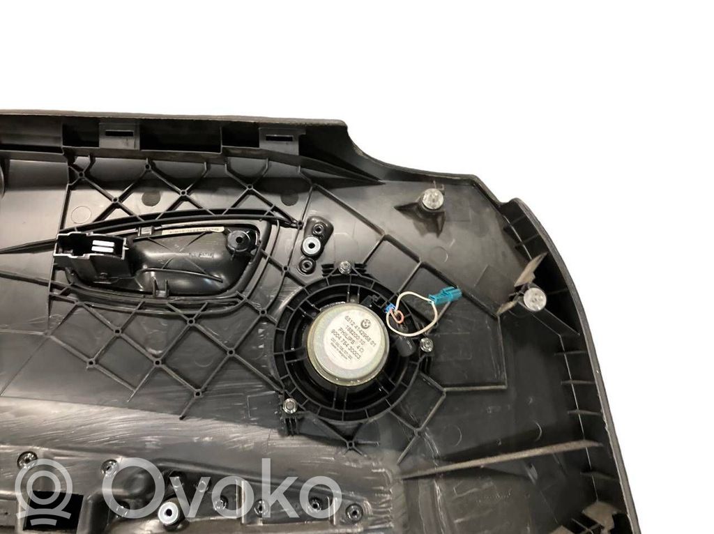 Priekšējo durvju apdare