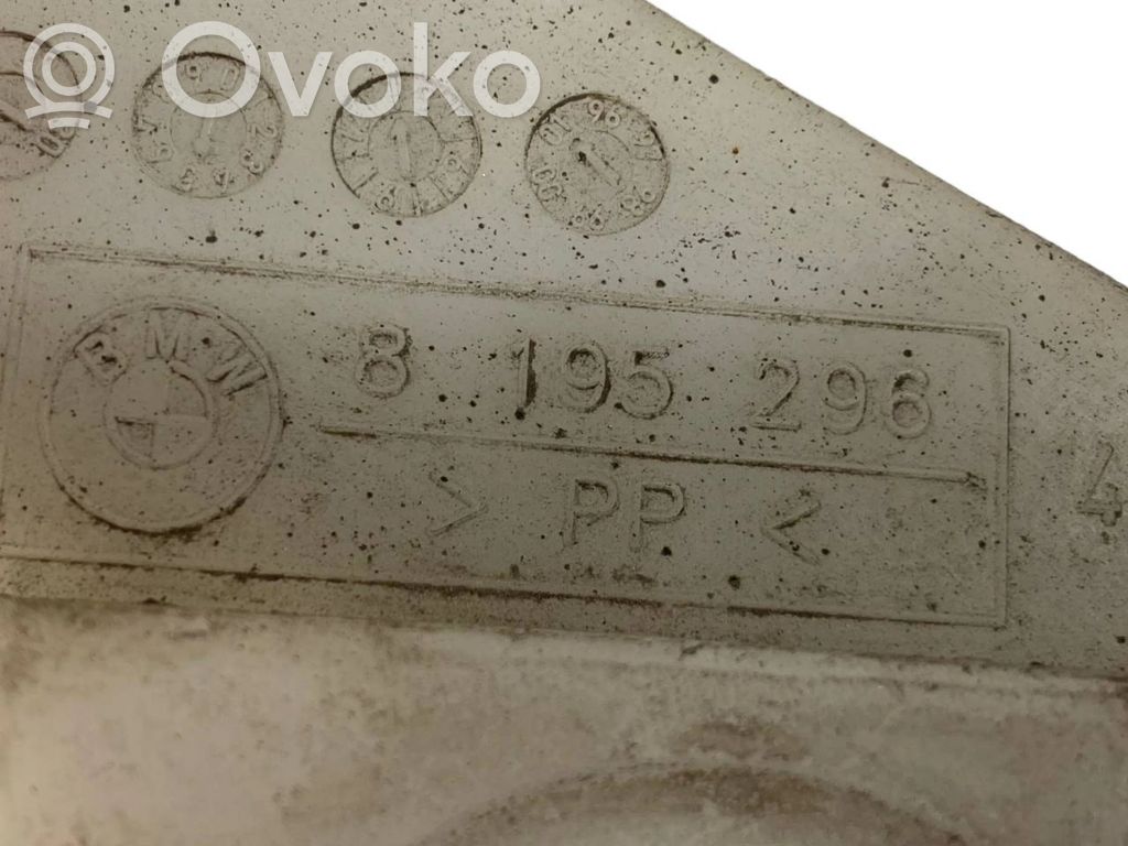 Priekšpusē bampera turētājs