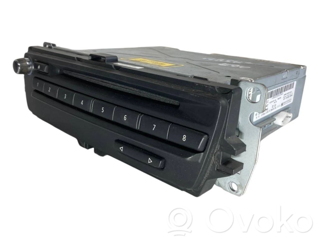 Radio / CD/DVD player / navigation