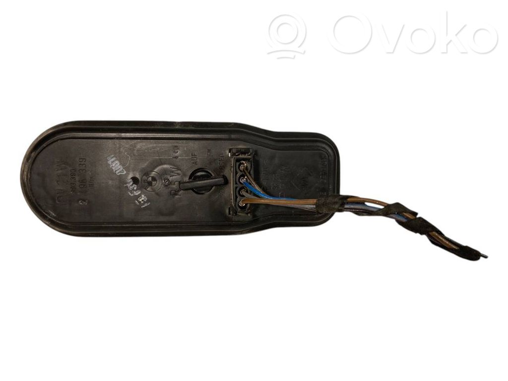 Rear lamp cover holder
