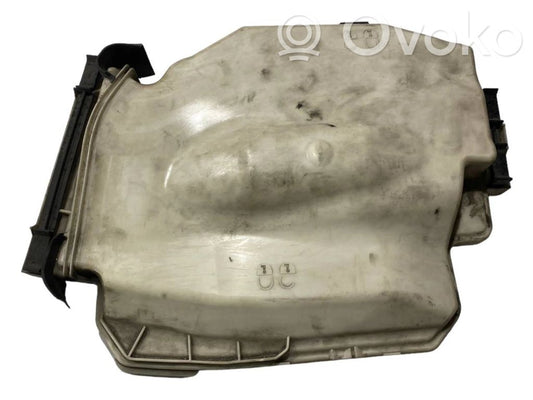 Крышка блока предохранителей