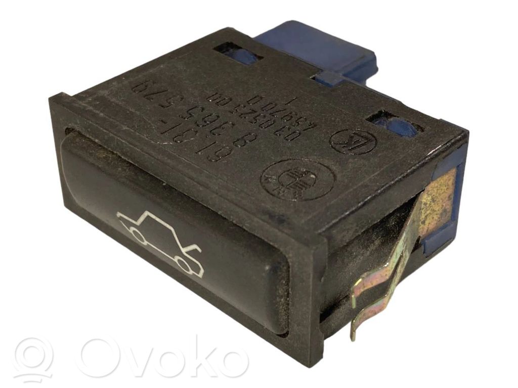 Aizmugures durvju atvēršanas slēdzis