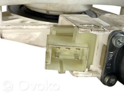 Priekšpusē elektriskā loga pacelšanas mehānisma komplekts