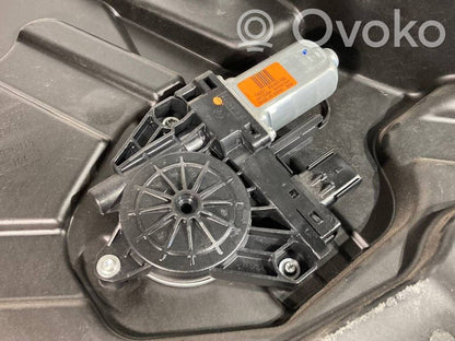 Priekšpusē elektriskā loga pacelšanas mehānisma komplekts