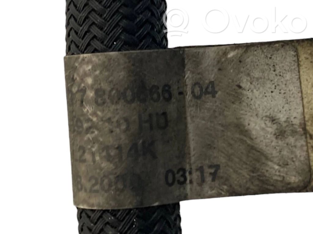 Degvielas caurulīte (-es)