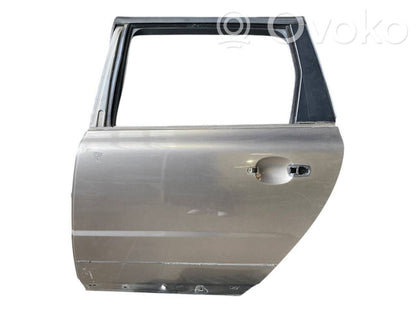 Aizmugurējās durvis