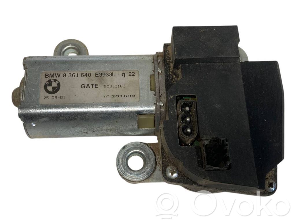 Aizmugurējā loga tīrītāja motoriņš