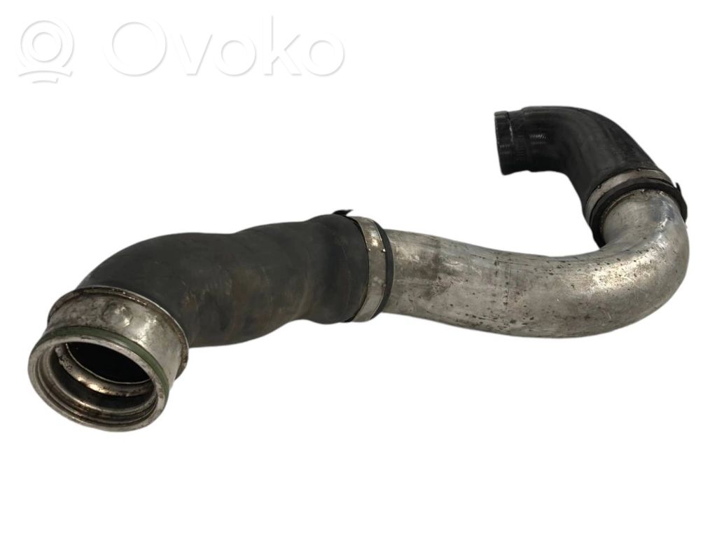 Шланг(и)/труба(ы) интеркулера