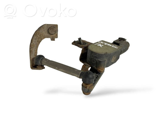 Augstuma sensors (priekšējo lukturu)