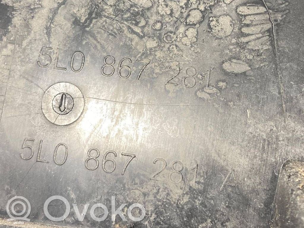 (B) statņa dekoratīvā apdare (apakšdaļa)
