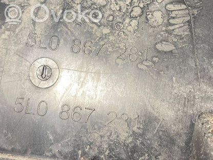 (B) statņa dekoratīvā apdare (apakšdaļa)