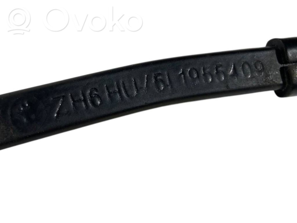 Priekšējā loga tīrītāja kājiņa