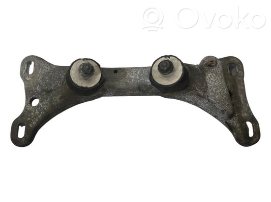 Transmission mounting bracket