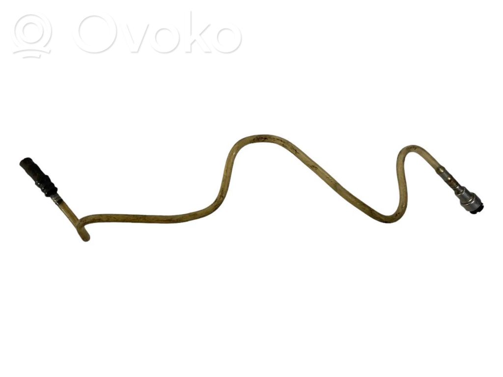 Degvielas caurulīte (-es)