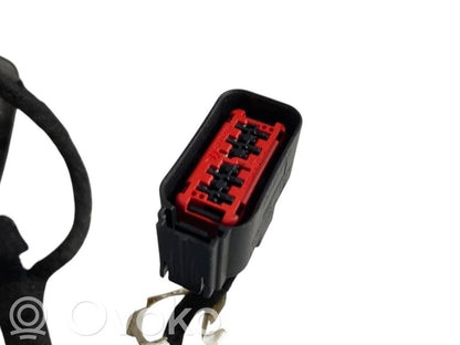 Динамик(и) в передней двери