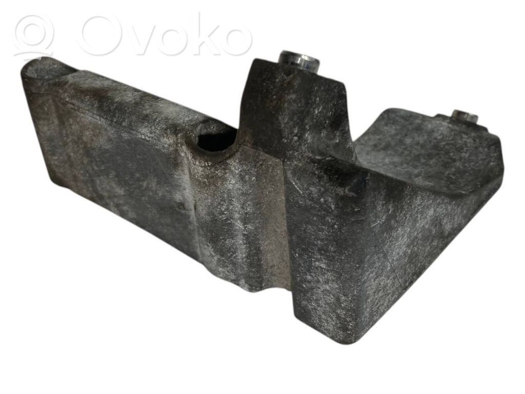 Air conditioning compressor mount