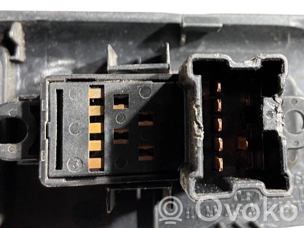 Elektrisko logu slēdzis