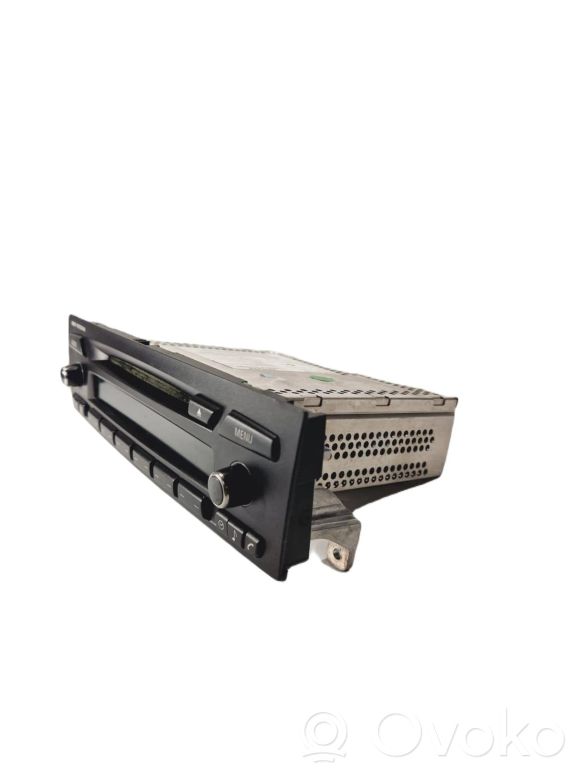 Радио / CD/DVD-плеер / навигация