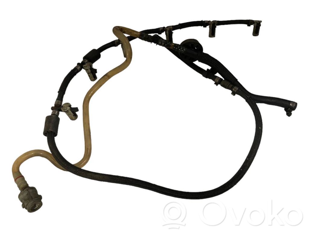 Degvielas atplūdes caurule