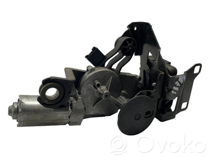 Aizmugurējā loga tīrītāja motoriņš