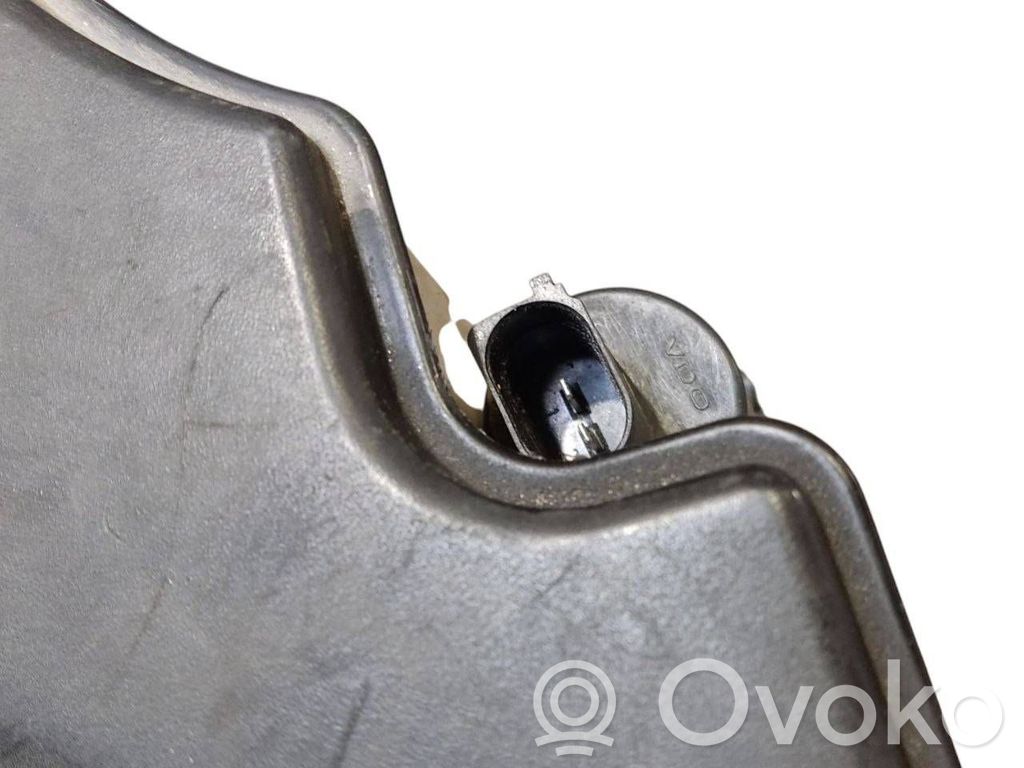 Logu šķidruma tvertne