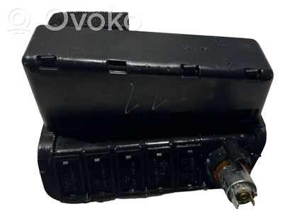 Cigarešu aizdedzināmā dekoratīvā apdare