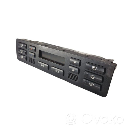 Air conditioning / climate control / interior heating control unit (in the passenger compartment)
