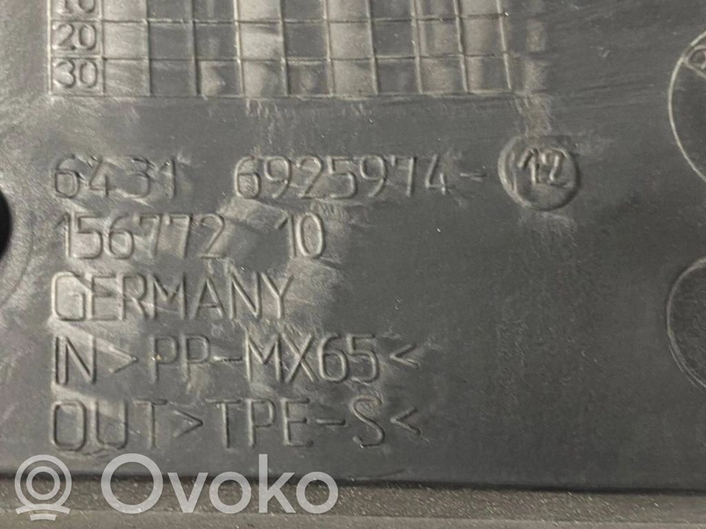 Cita veida dzinēja nodalījuma detaļa