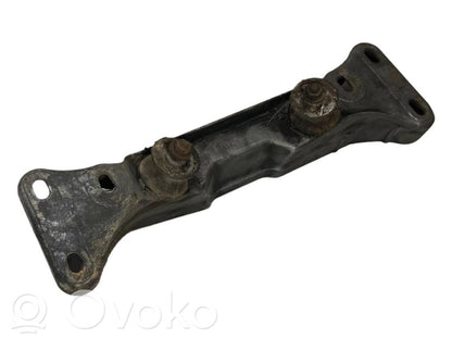 Pārnesumkārbas stiprinājuma kronšteins