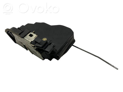 Aizmugurē slēdzene