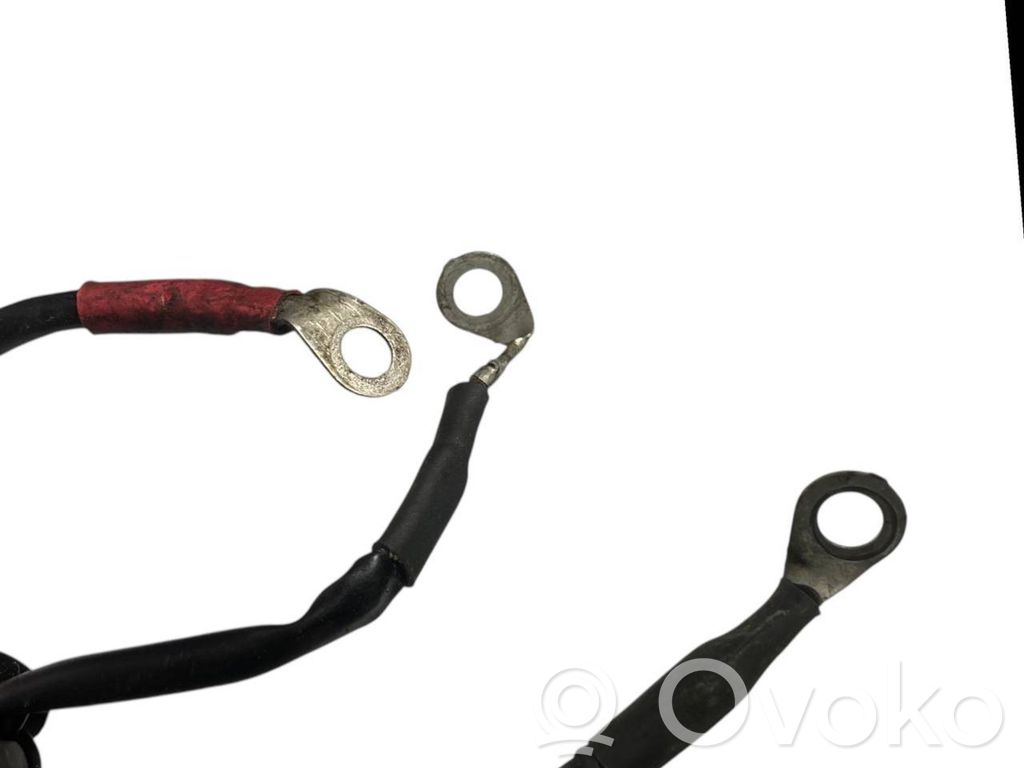 Dzinēja vadu instalācija