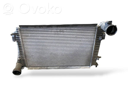 Starpdzesētāja radiators