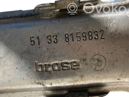 Priekšpusē elektriskā loga pacelšanas mehānisma komplekts