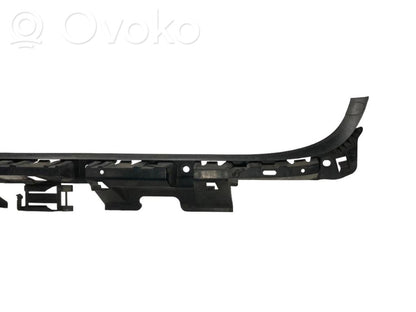 Rear bumper mounting bracket
