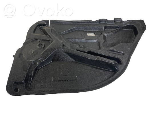 Cita veida aizmugurē durvju dekoratīvās apdares detaļas