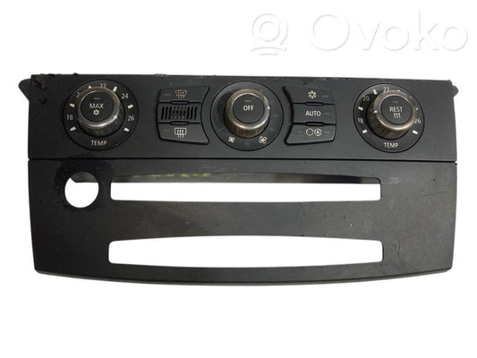 Gaisa kondicioniera / klimata kontroles / salona apsildes vadības bloks (salonā)